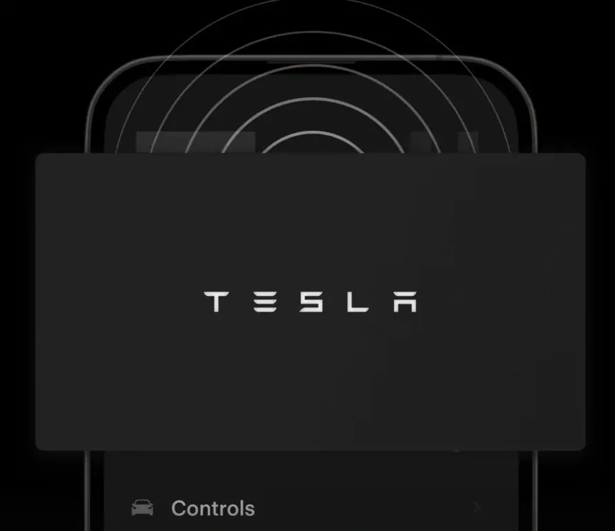 Apple CarKey bient&ocirc;t chez Tesla&nbsp;? Un indice dans l'app officielle&nbsp;!