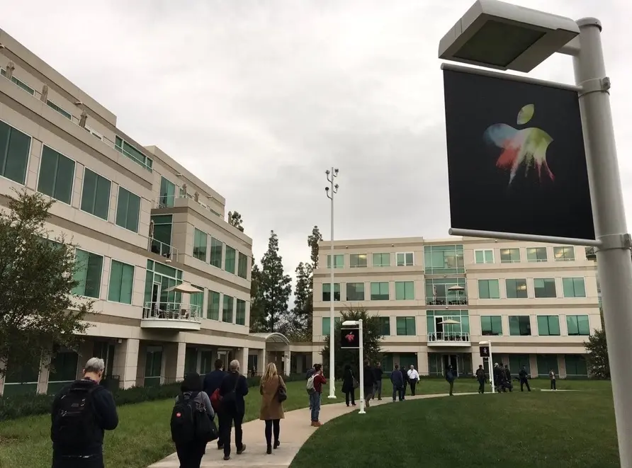 #Keynote H-1 : le Campus d'Apple accueille les premiers journalistes (photos)