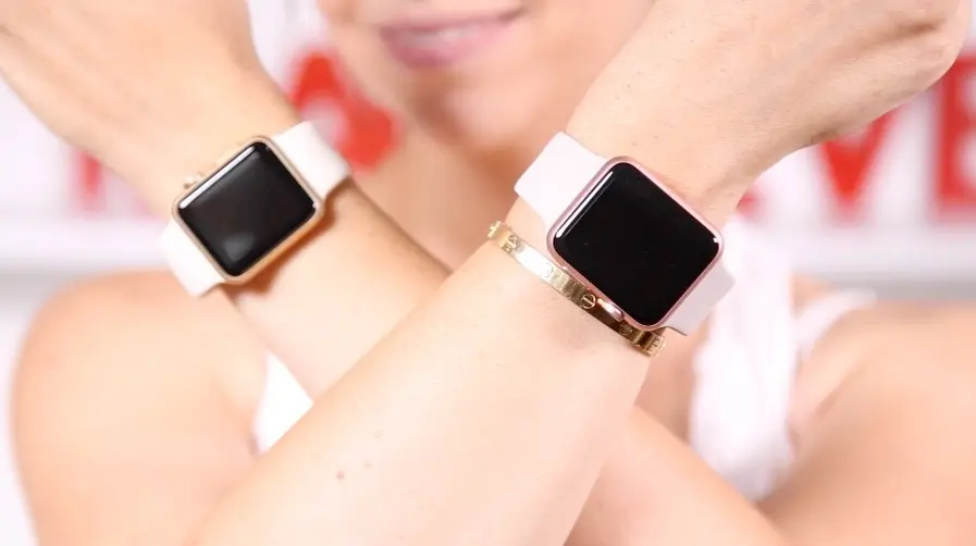 Apple Watch Sport dorée et "or rose" : déballage et impressions en vidéo !