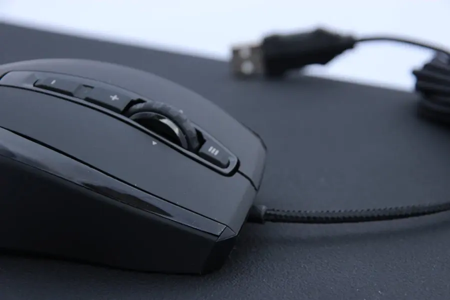 Test de la souris Roccat Kone XTD (Mac), une bonne concurrente des Razer