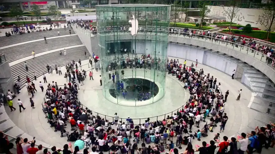 iPhone 6s : il y aura toujours des files d'attente devant les Apple Store pour le lancement