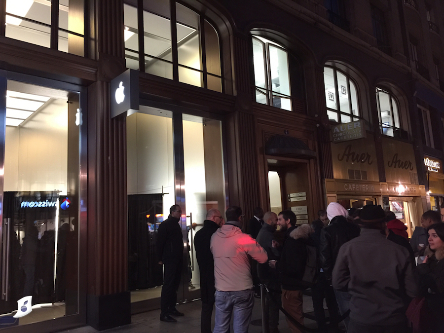 iPhone 6s : l'attente a commencé devant l'Apple Store de Genève (photo)