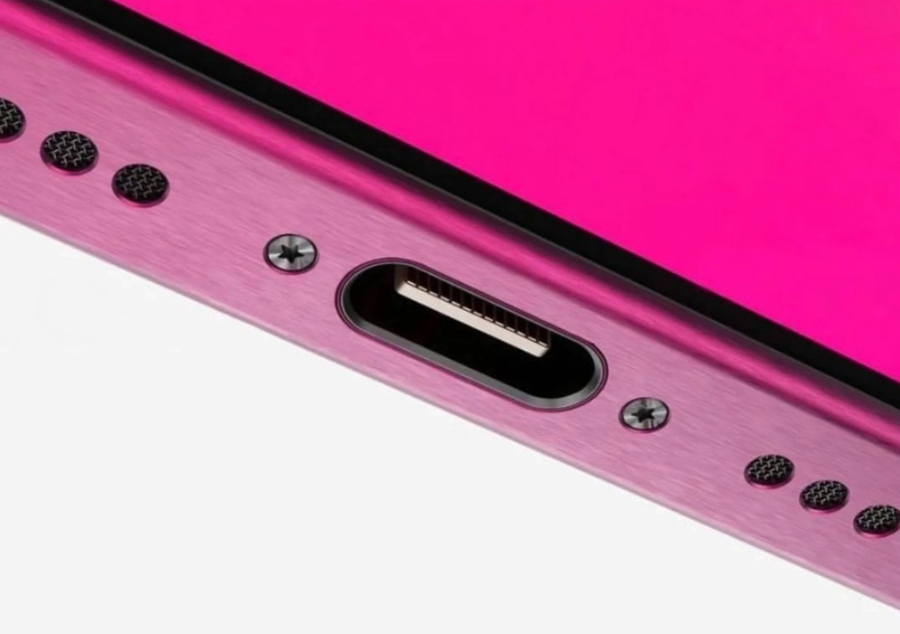 iPhone 15 : et si Apple avait placé le "Magic Port" USB C comme ça ?