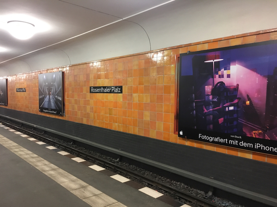 Photos : les stations de métro berlinoises décorées par l'iPhone 7