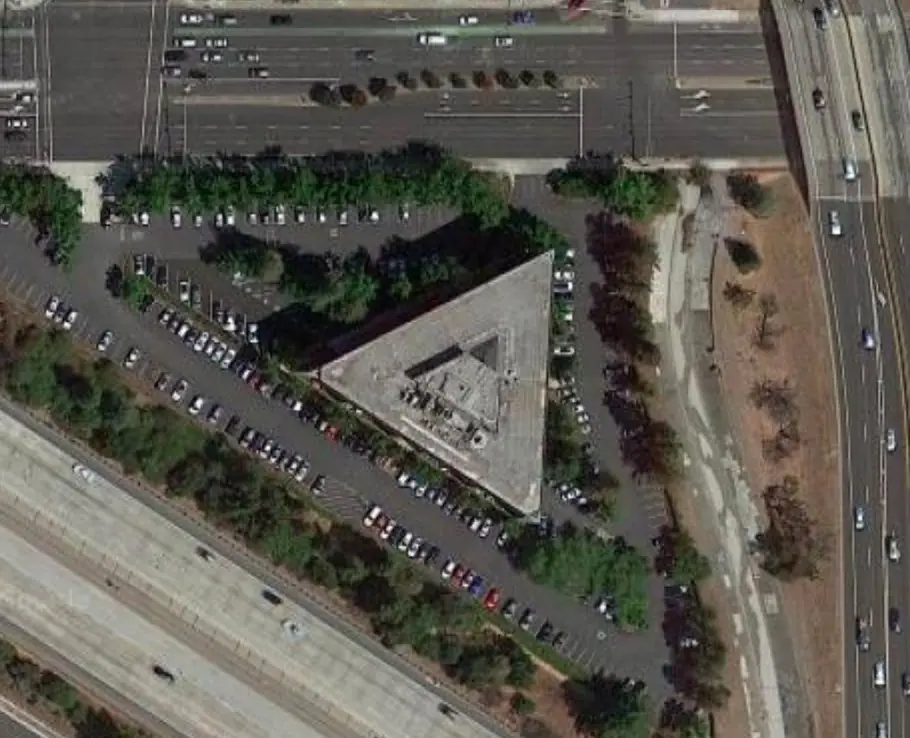 L’annexe de l’Apple Park est un triangle...