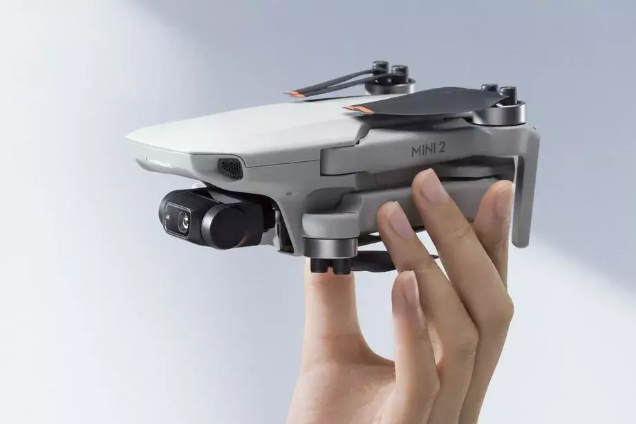 DJI Mini 2 : le drone compact monte en gamme (4K 30 ips, RAW, OcuSync 2.0, USB-C)