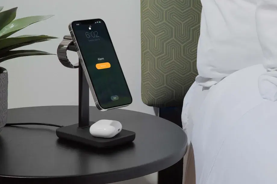 Un nouveau chargeur 3-en-1 magnétique chez Twelve South