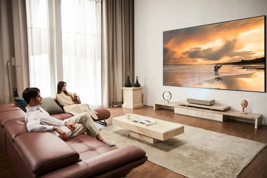 LG réduit encore la distance de projection sur son modèle ultra courte focale