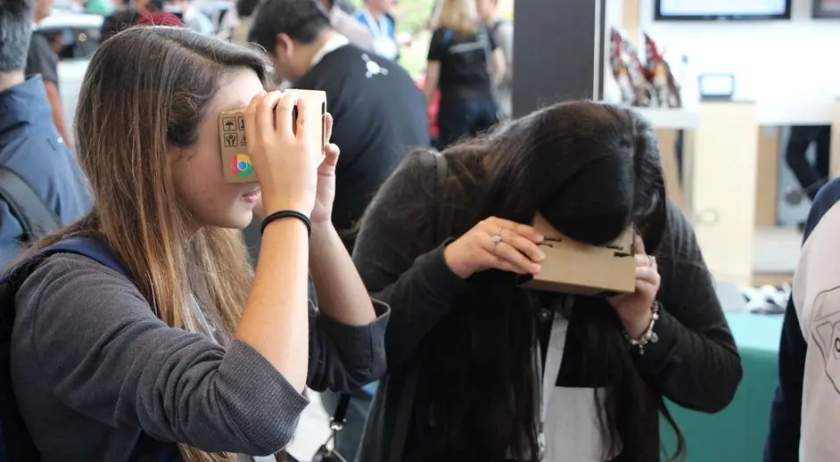 Google travaillerait sur un casque VR indépendant et un nouveau Cardboard