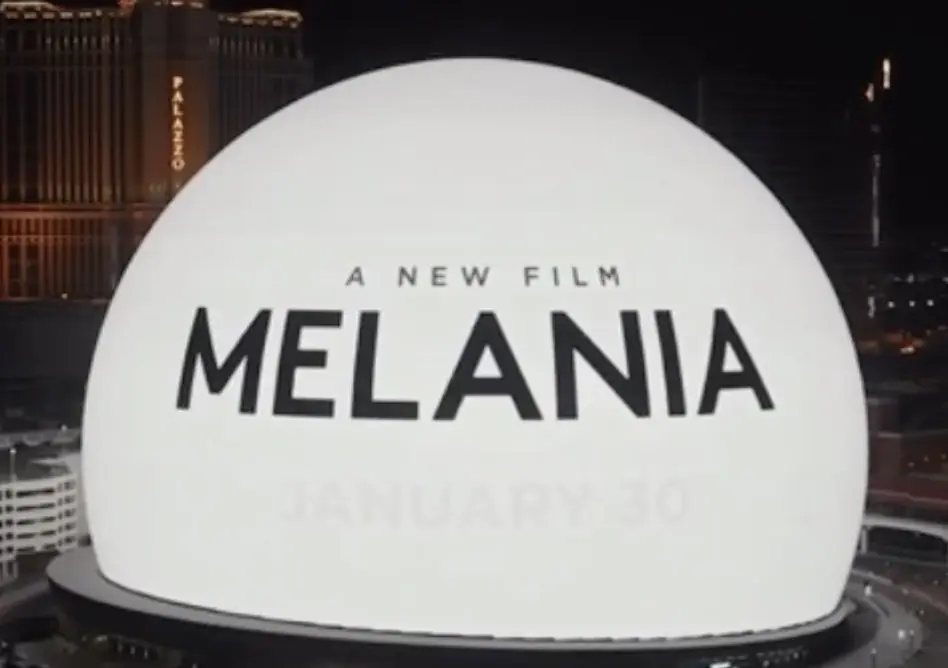 Mais qui est cet invit&eacute; pol&eacute;mique &agrave; l'avant-premi&egrave;re de "Melania", qui vaut un boycott &agrave; Apple&nbsp;?