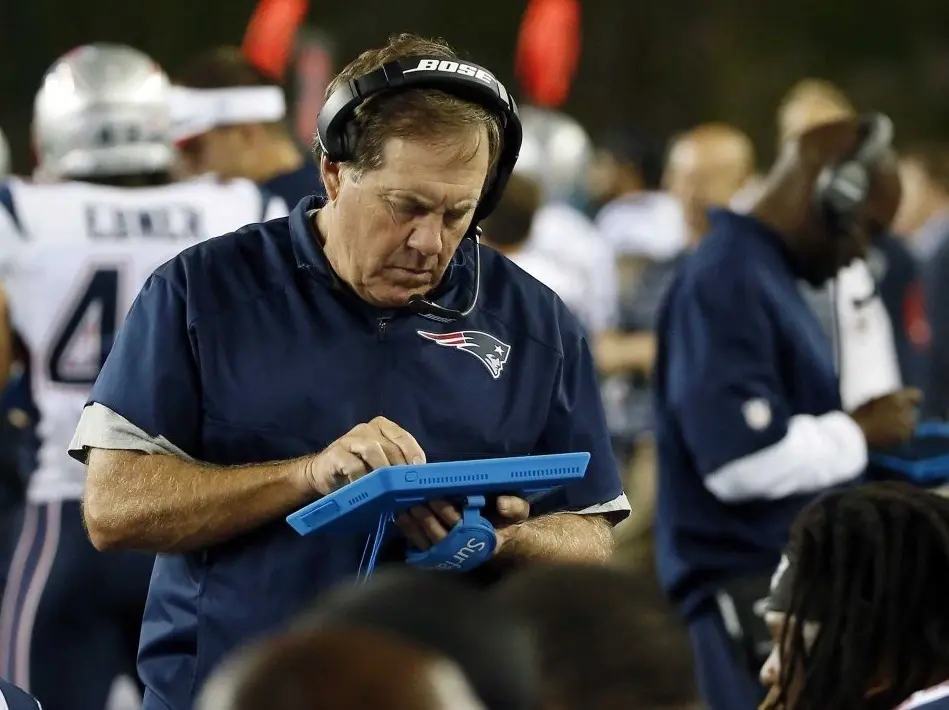 Microsoft coache les commentateurs de NFL qui confondent la Surface avec l'iPad