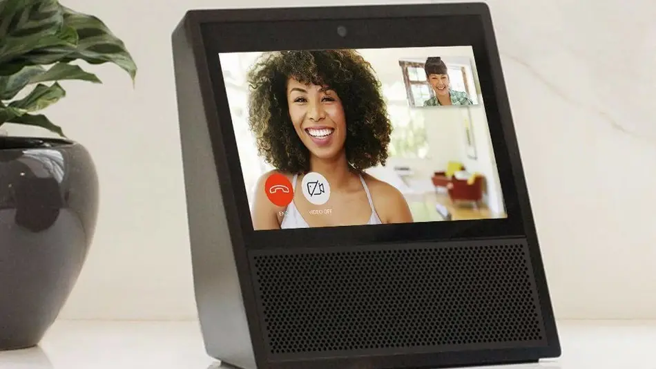 Amazon dévoile l'Echo Show, une enceinte connectée dotée d'un écran tactile de 7 pouces