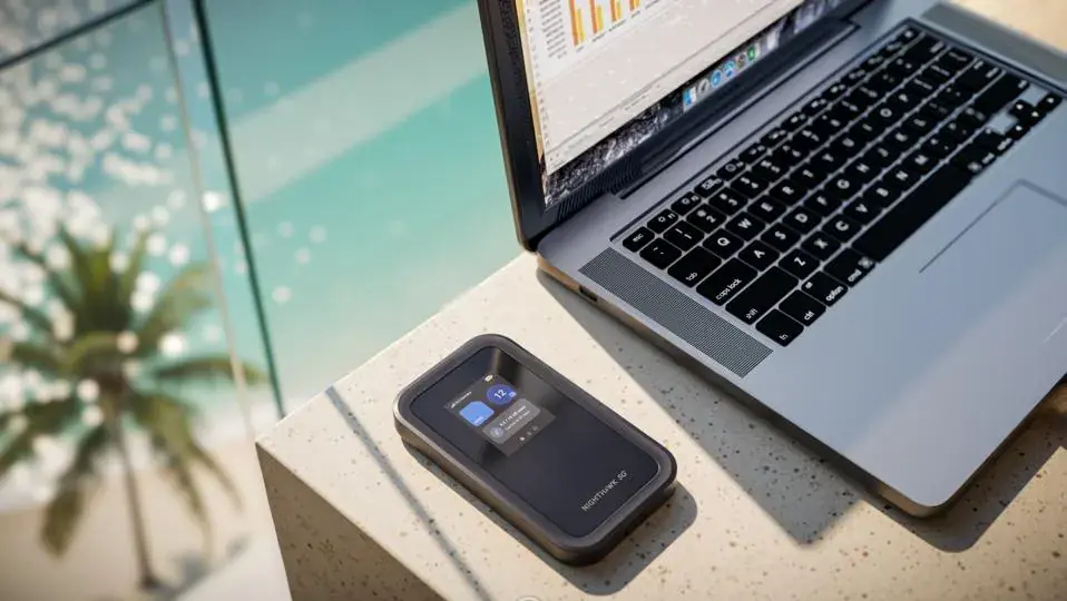NETGEAR Nighthawk M7 : le hotspot 5G passe au Wi-Fi 7 et intègre une eSIM Marketplace