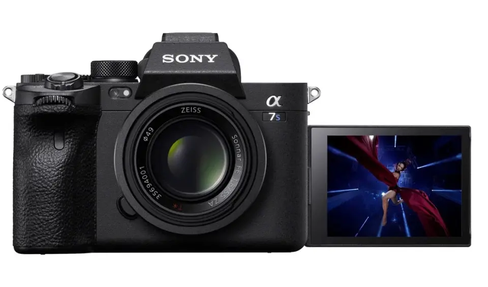 Vidéo/photo : pas de 6k/8k pour l'A7S III, mais une super-4k (à 4200 €)