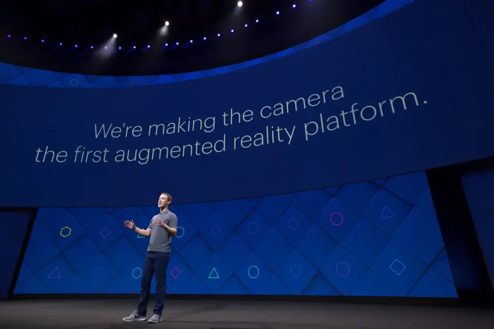 #F8 - Facebook, la réalité augmentée via l'appareil photo du smarpthone (et autres...)