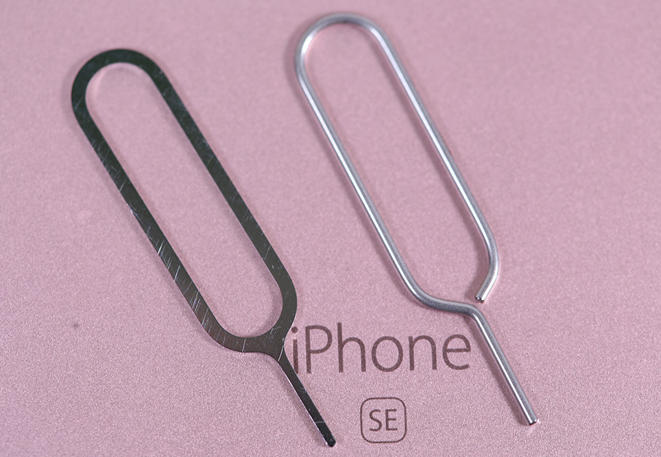 #TrollDay : quand Apple livre un trombone avec son iPhone SE