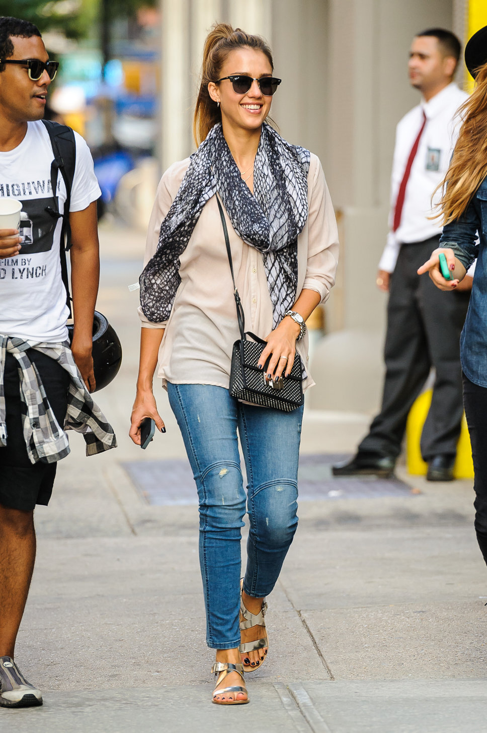 People : Miley Cyrus n'aime pas iOS 7 et Anna Wintour est hilare