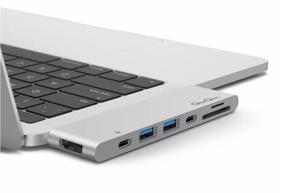 Promos : MacBook Pro 2018, Hub TB3 Egolggo, clé USB Lightning MFi, chargeur voiture