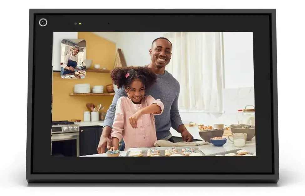 Promos : 15 mois d'abonnement Microsoft 365 Famille + McAfee 2022 à 54€, casque Q30 avec ANC à 65€, hub USB-C à 22€