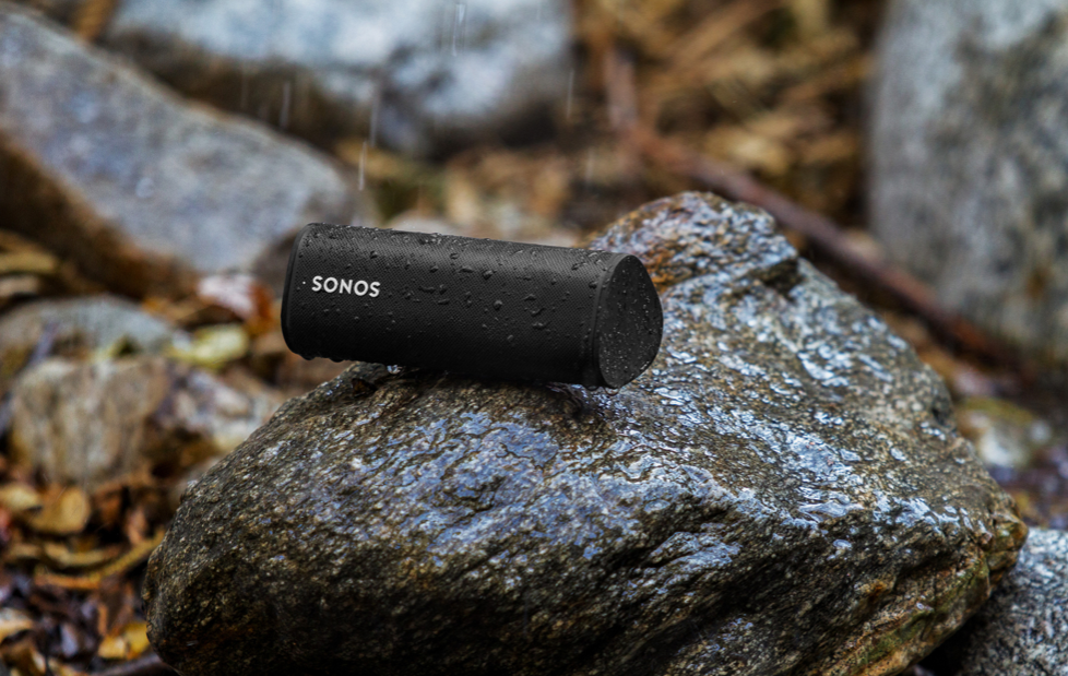 Sonos Roam SL : une version sans micro de l'enceinte Bluetooth nomade à 179€