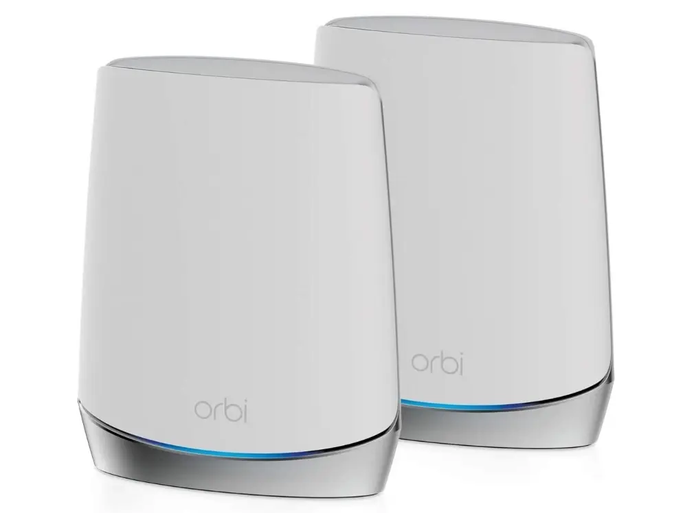 Promos : 2 prises compatibles Hue à 33€, hub USB-C à 33€, Orbi AX4200 dès 371€