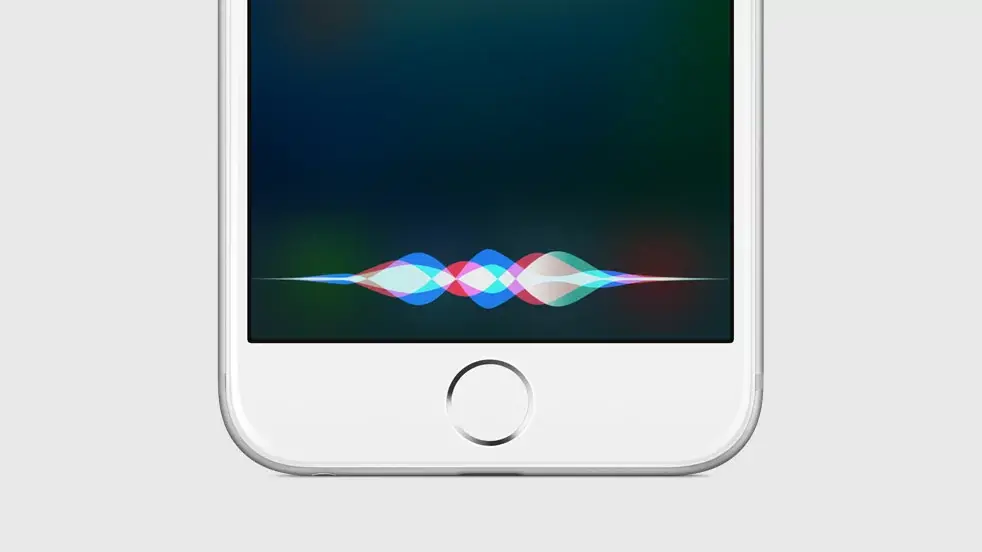 Astuce iOS 9 : comment discuter avec Siri en toute discrétion