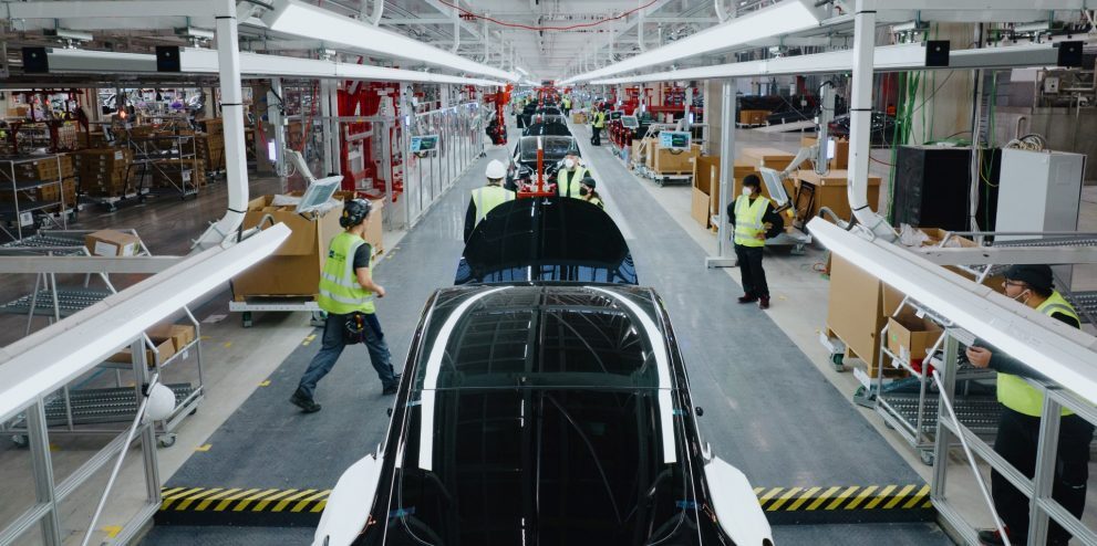 Trimestre record pour Tesla et l'usine européenne prête à produire !