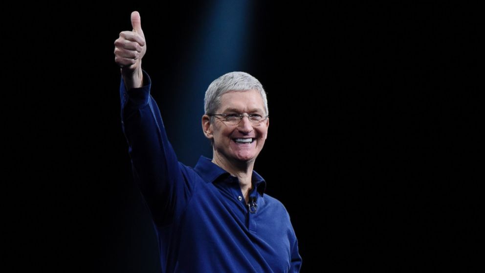 Tim Cook : "Nous devrions tous nous tourner vers le brillant avenir d'Apple"