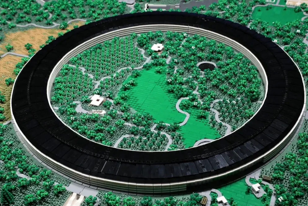 Un Apple Park construit à partir de 85 000 briques de Lego