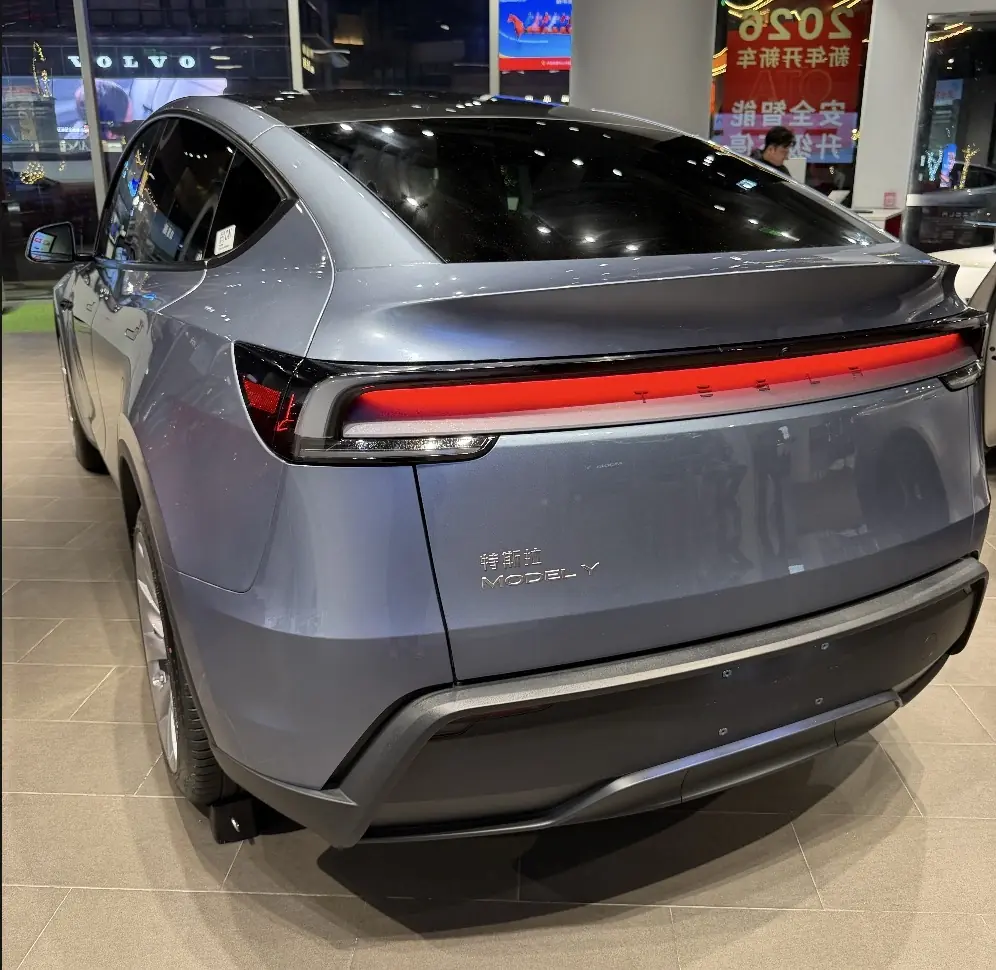 J&rsquo;ai enfin vu le Tesla Model Y L 6 places, parfait pour les familles&nbsp;? (vid&eacute;o)