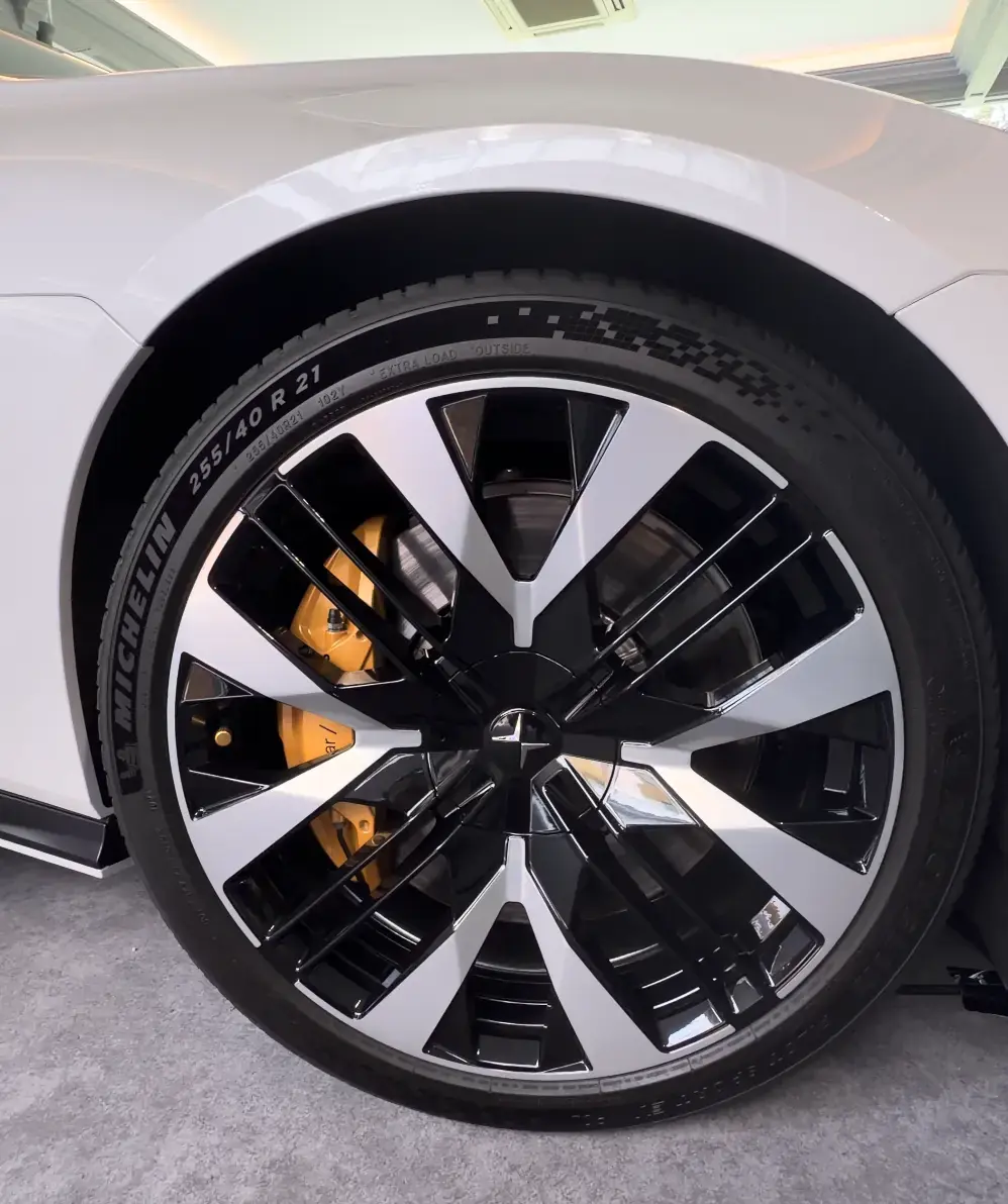 Je suis mont&eacute; dans la Polestar 5, cette grande berline sportive vendue... 140 000&euro;