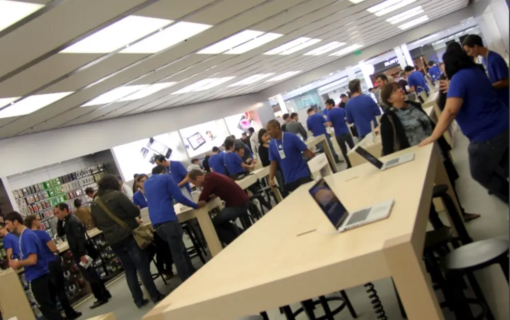 Trois interpellations dans l'affaire du cambriolage de l'Apple Store de Dijon